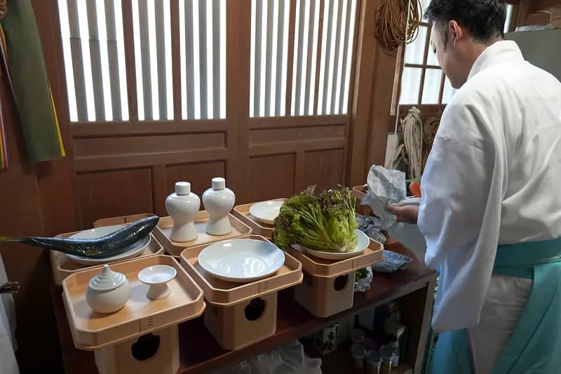 10:00-11:00　Preparations for the Tsukinami-sai