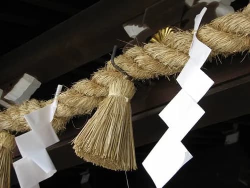 Watch Sasa-Harai Cleaning In Japan Shrines To Welcome A Fresh New Year
