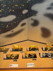 Gild Your Own Treasure: Gold Leaf Workshop at a Century-Old Atelier in Higashi Chaya