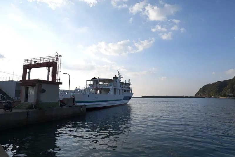 09:25-09:55  Take the ferry from Konominato Port to Oshima Island.