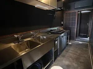 Enjoy Kanazawa cuisine with university students in traditional wooden townhouse, Kanazawa-machiya!