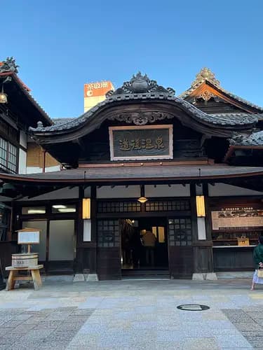 Let's cook and eat Japanese home cooking together!