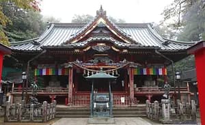 Visit the top of Mt.Takao by lift(gondola) or the cable car!