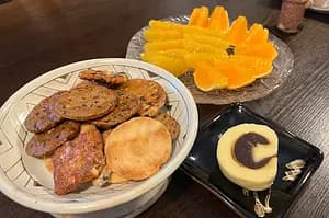 Tea time to enjoy Ehime's famous sweets and local sweets recommended by locals.