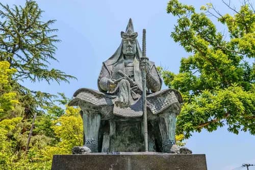上杉謙信：最高の戦神、最高の頭脳、最高の人柄で上杉家を強国に育て上げた名将