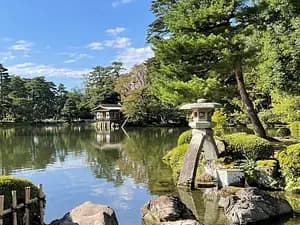 The Kanazawa That Samurai Built — Walked With Someone Who Knows Every Stone