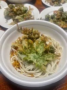 【Spring-only event】　Discover & Taste the Wild! Mountain Vegetable Tempura Party
