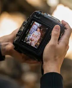 Wear a Kimono in Higashi Chaya — Shot by a Local Photographer Who Knows Every Lane