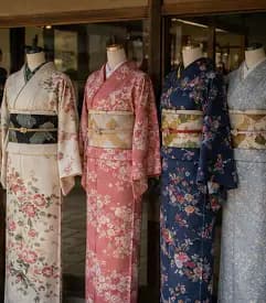 Wear a Kimono in Higashi Chaya — Shot by a Local Photographer Who Knows Every Lane