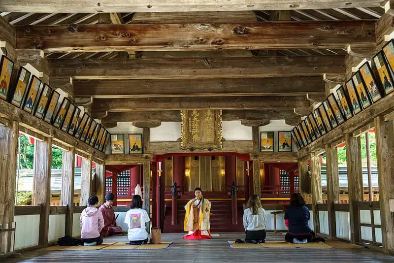 10:30-11:30   Worship ceremony at Munakata Taisha Hetsumiya Shrine, a World Cultural Heritage site