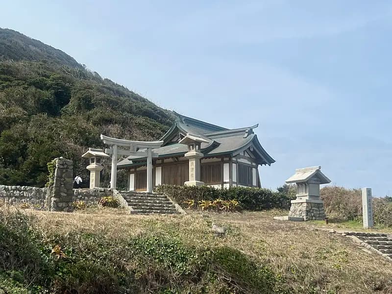 11:30-12:30  Explore Oshima,  Okitsu-miya Yohaisho  and Clean near beach,  Ruins of Canon Fort (Hodaiato)) etc.
