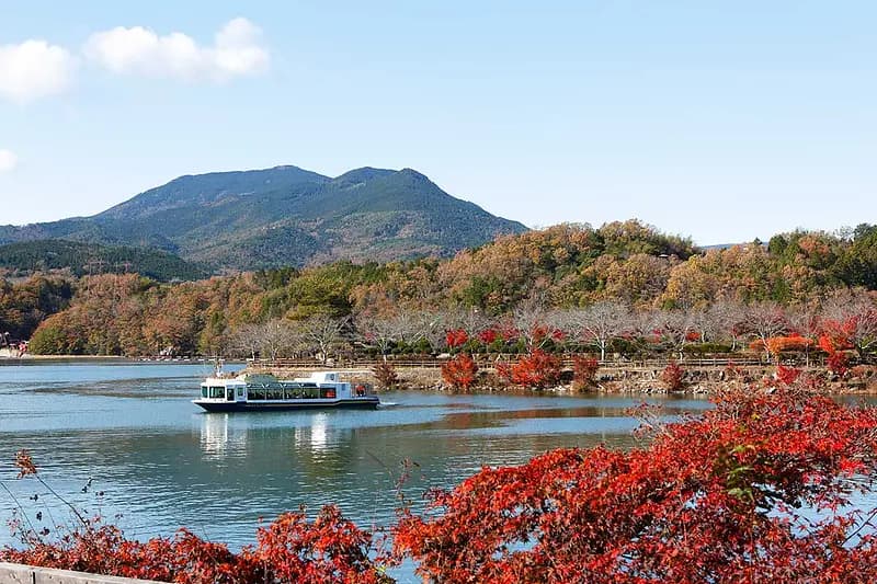 Enakyo Valley
