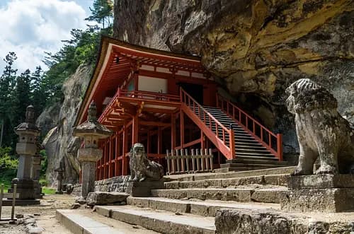 Takkoku no Iwaya Temple