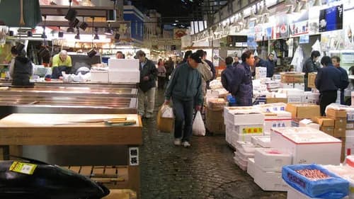 Good tuna is here, Tomari Fish Market in Okinawa