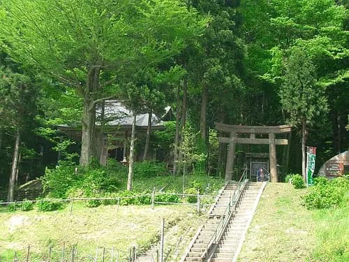 Sennindo Shrine