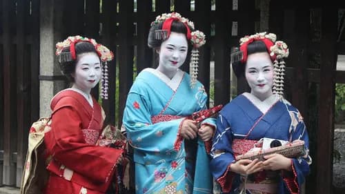 Watch Geisha dances in Furumachi Niigata