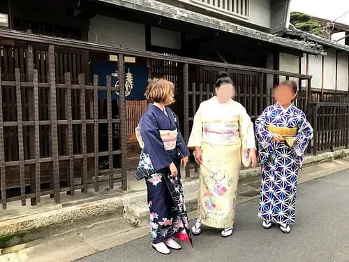 Nara Old Town Walking Tour in Kimono
