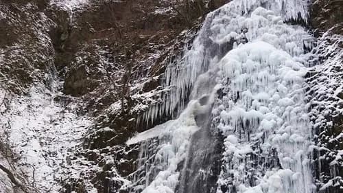 Shirai Falls, the Mystical Frozen Waterfalls of Japan